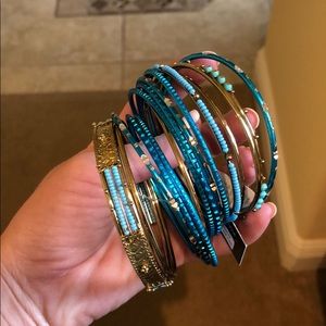 Blue and gold bracelet with 15 bangles